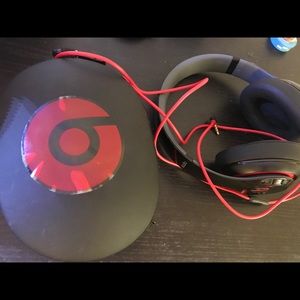 Beats by Dre Wired Heaphones-used